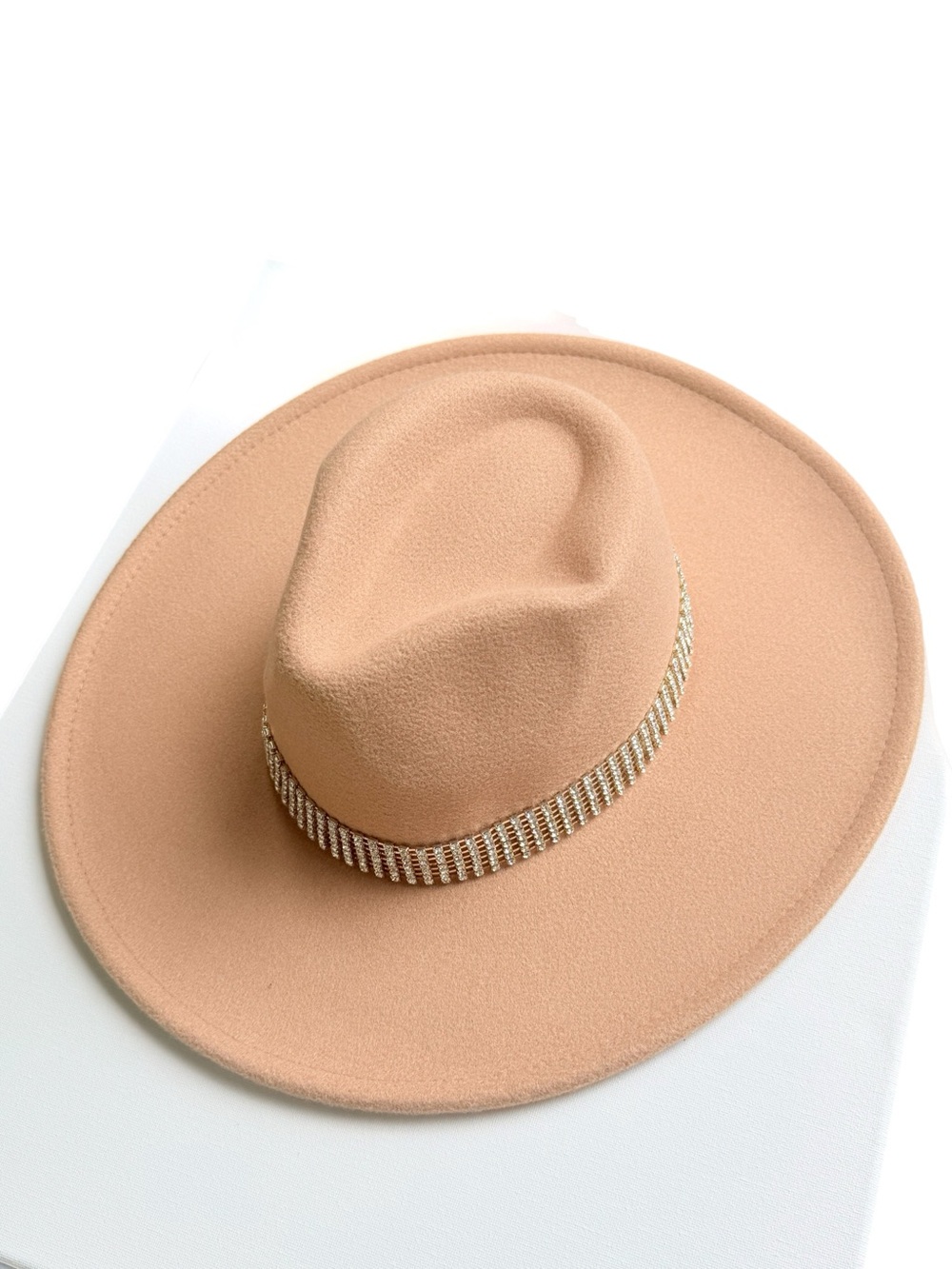 Forever Fated Rhinestone Felt‎ Fedora – Iced Mocha